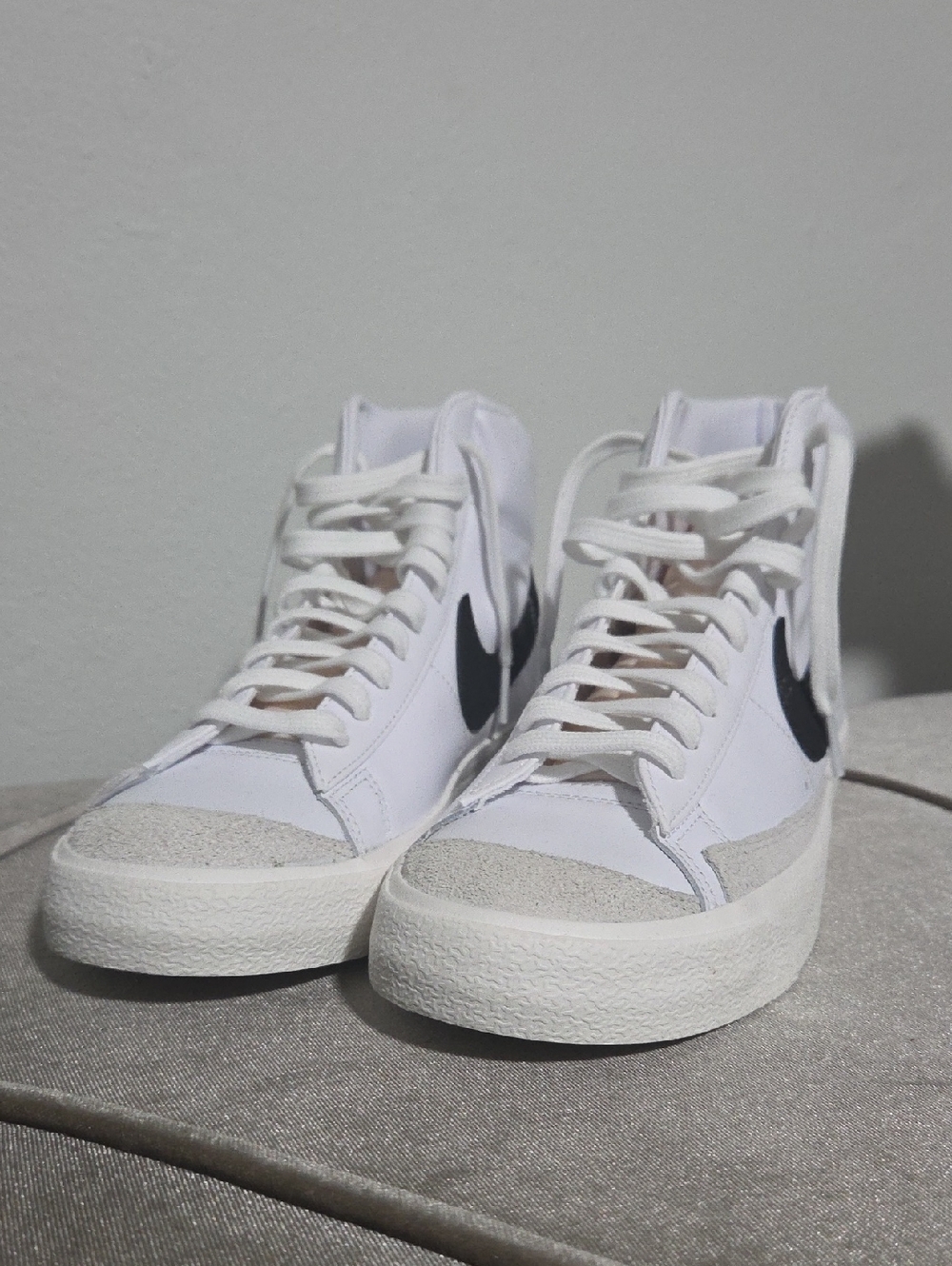 NWOB Nike Blazer Mid '77 Women's Leather Shoes White US 11 - Picture 12 of 15